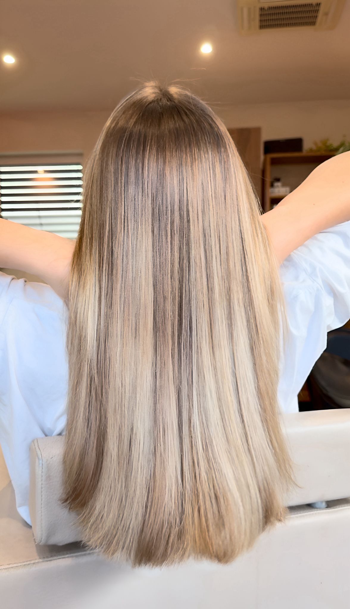 Ondulations auburn brillantes, cheveux volumineux - EL SOLÉ